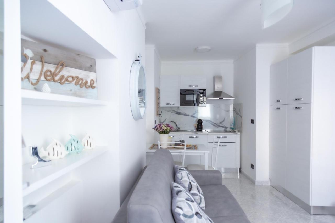 Casa Liri -centrale, Moderna, 5min Spiaggia, Ariston- * Sanremo