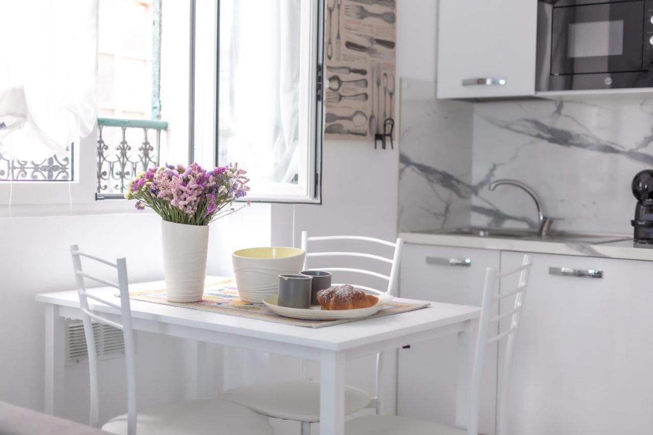 Casa vacanze Casa Liri -centrale, Moderna, 5min Spiaggia, Ariston- Sanremo
