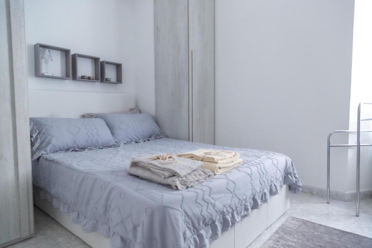 Casa Liri -centrale, Moderna, 5min Spiaggia, Ariston- San Remo